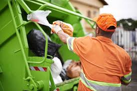 Best Construction Debris Removal  in Northfield, IL